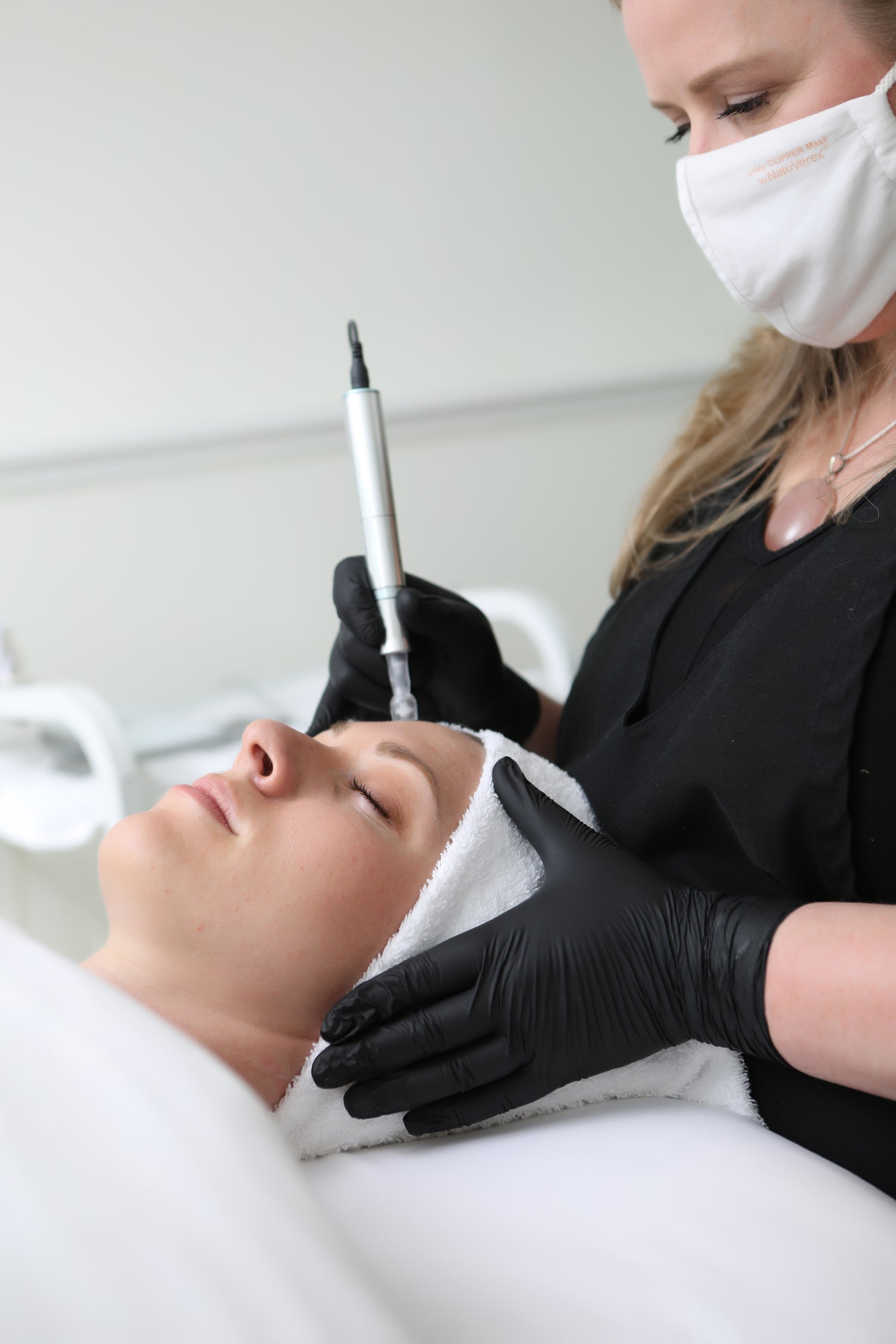 Microneedling in Kelowna